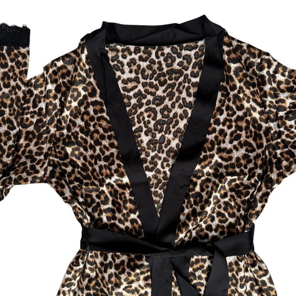 New Leopard Print Robe Womens Medium Long Sleeve Black Lace Trim Satin Mob Wife - Picture 13 of 14
